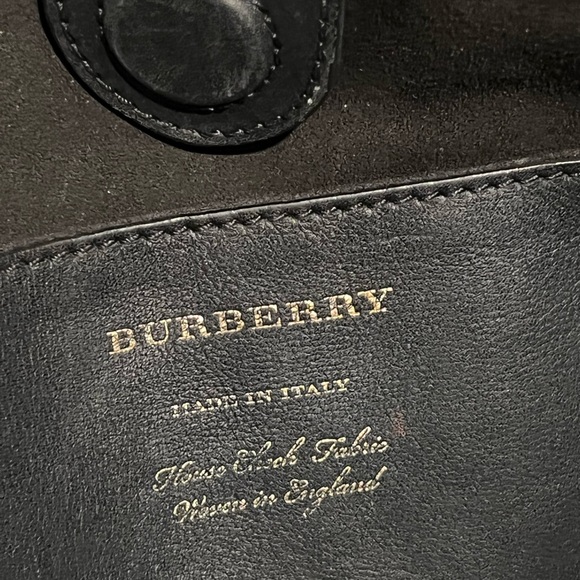 Authentic Burberry Bucket Bag - Picture 4 of 7